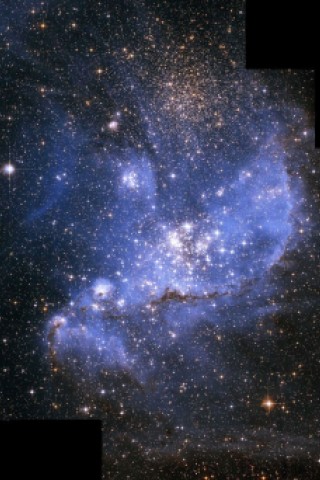 Das Hubble Weltraumteleskop wurde 1990 gestartet und liefert seit dem regelmäßig spektakuläre Bilder. Hier im Bild der Sternenhaufen NGC 346.