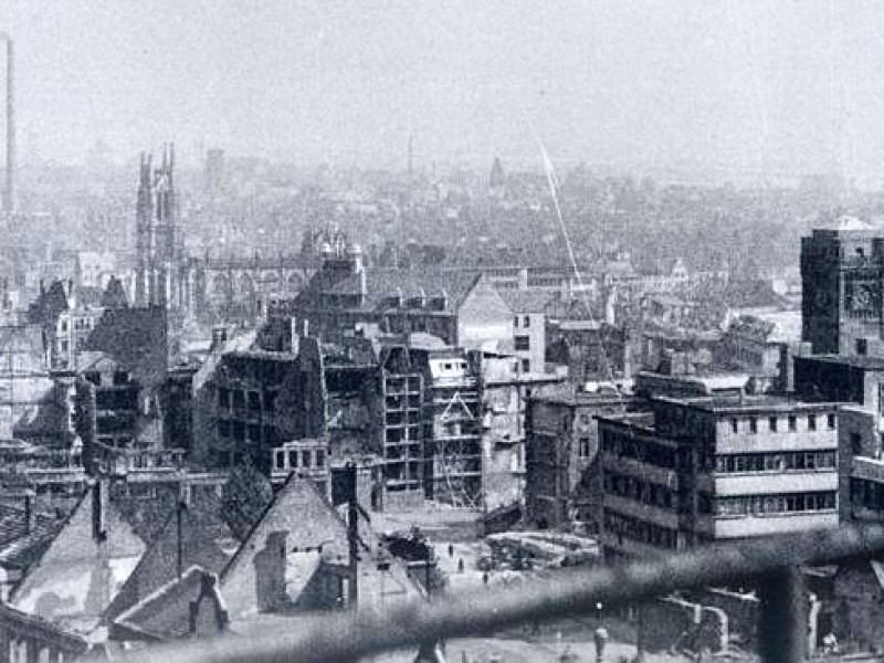 Die zerbombte Innenstadt um 1946.