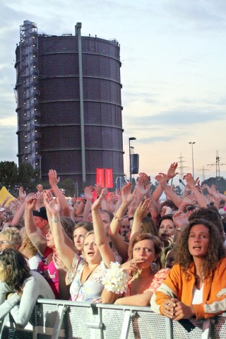 Fans bei Oberhausen Olé. Foto: Kerstin Bögeholz / WAZ FotoPool