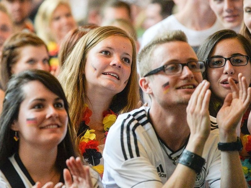 Public Viewing in Menden im Sauerland.