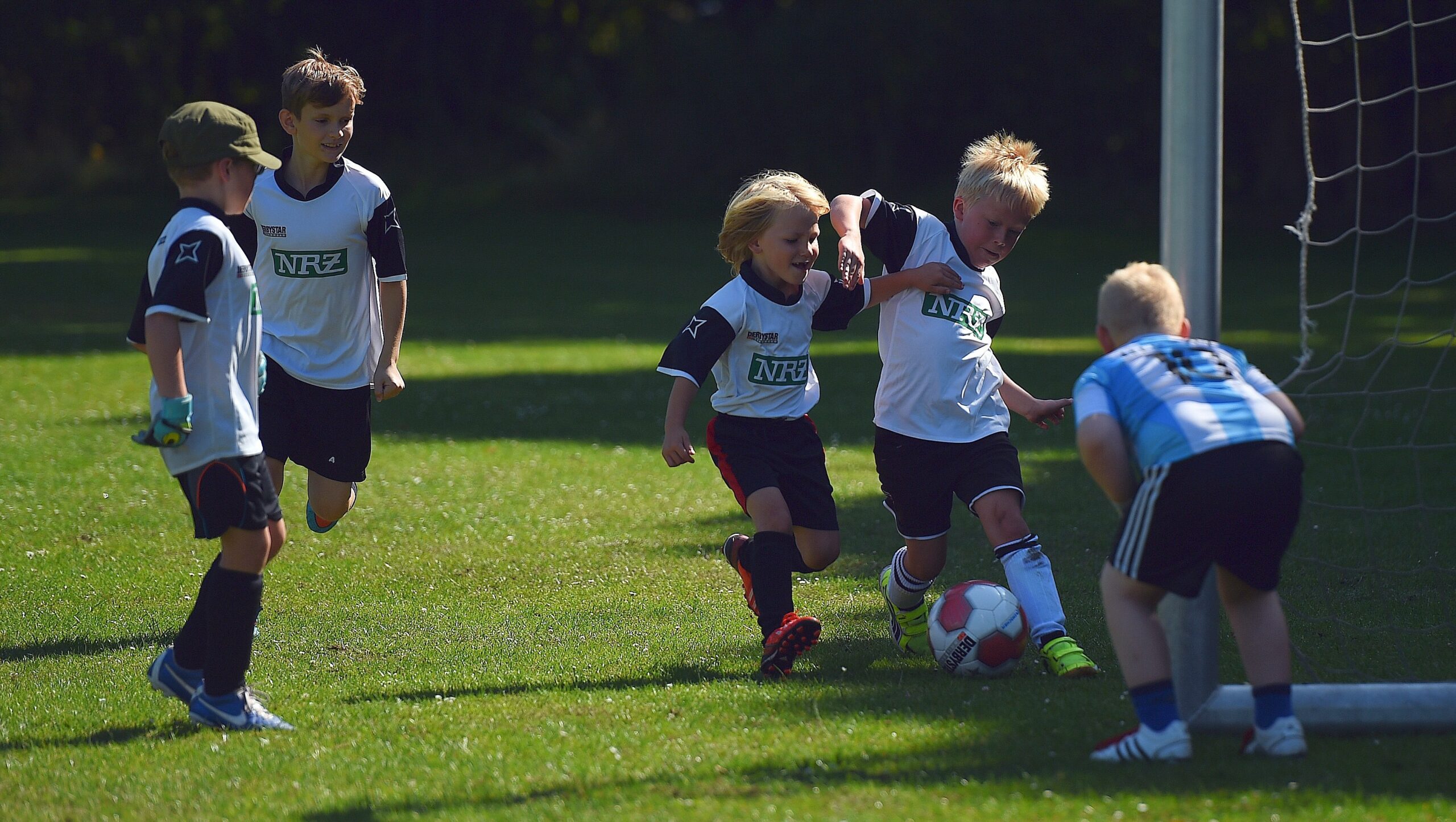 NRZ Ferienfußballcamp.