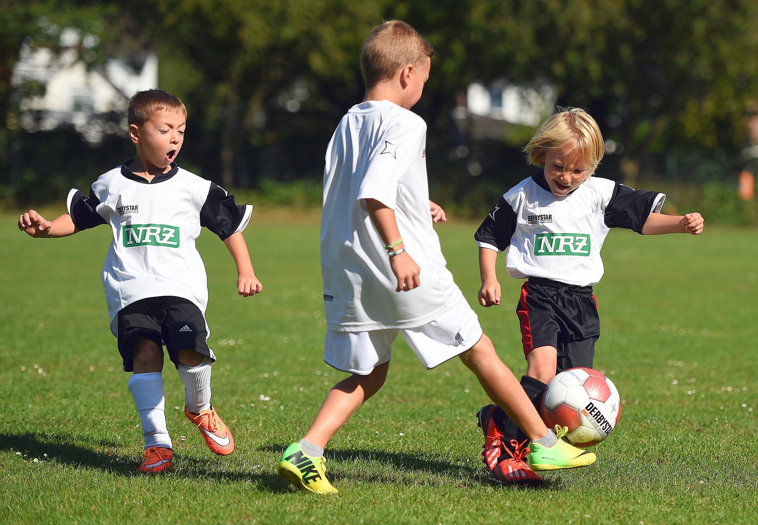 NRZ Ferienfußballcamp.