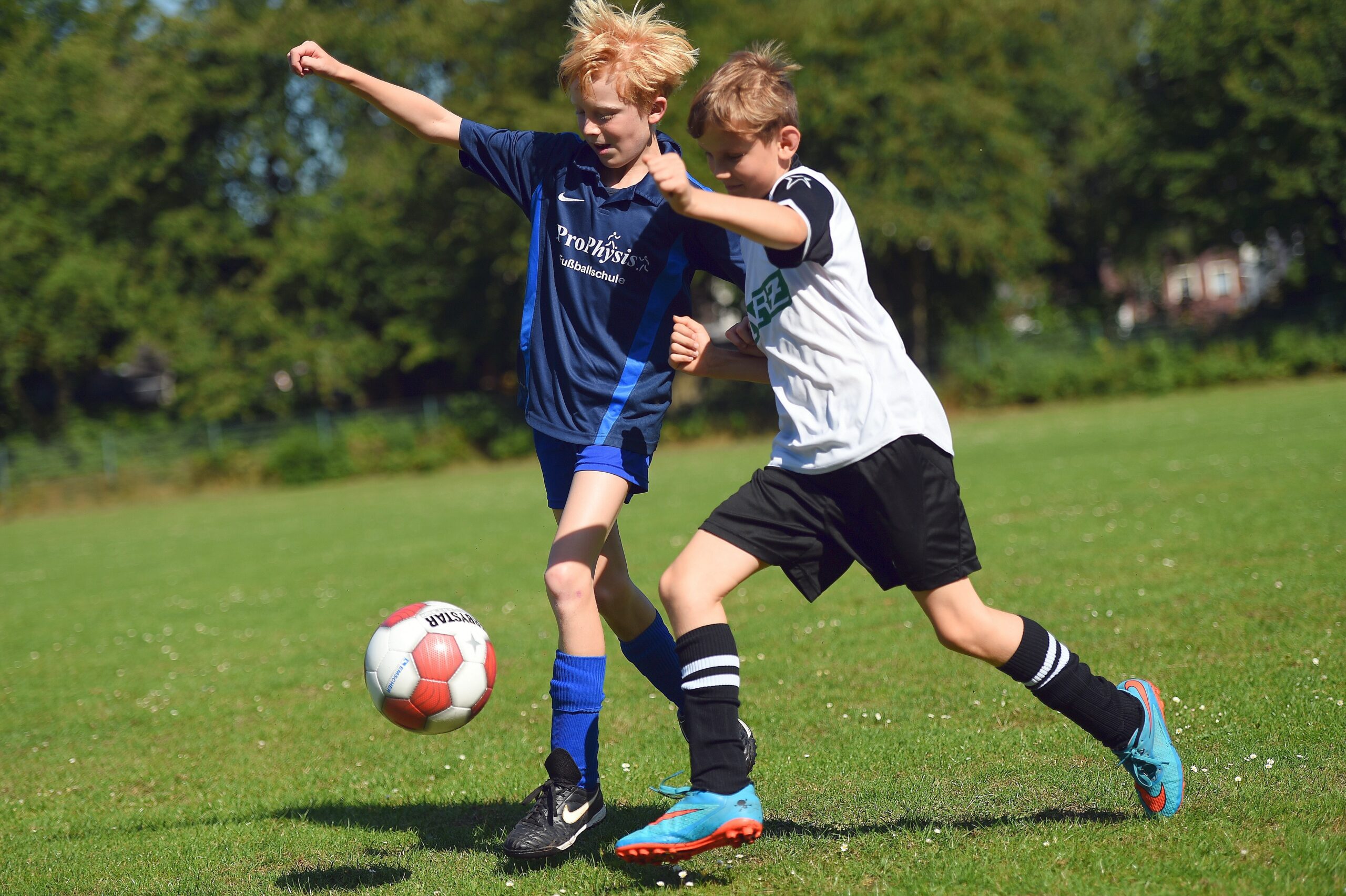 NRZ Ferienfußballcamp.