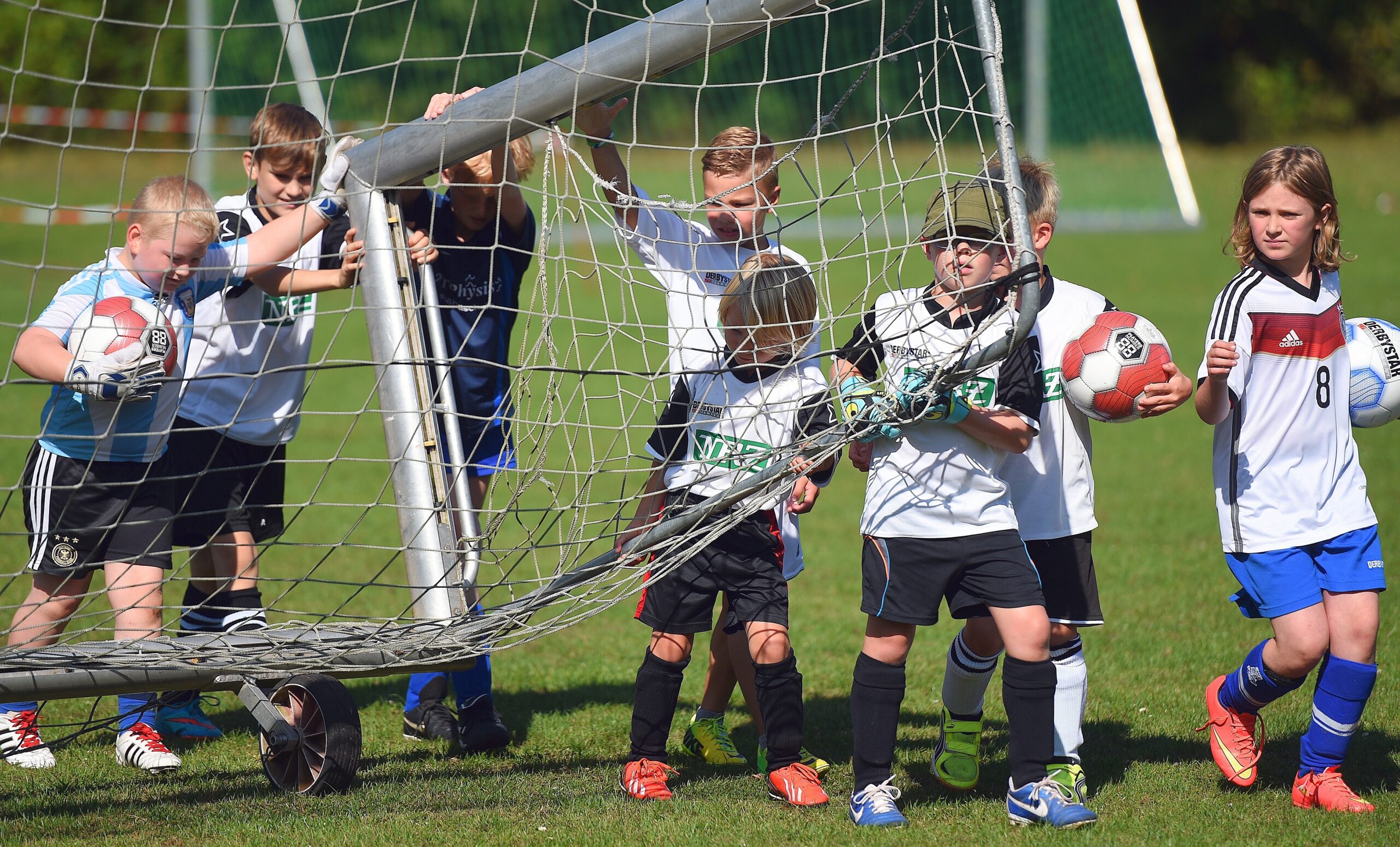 NRZ Ferienfußballcamp.