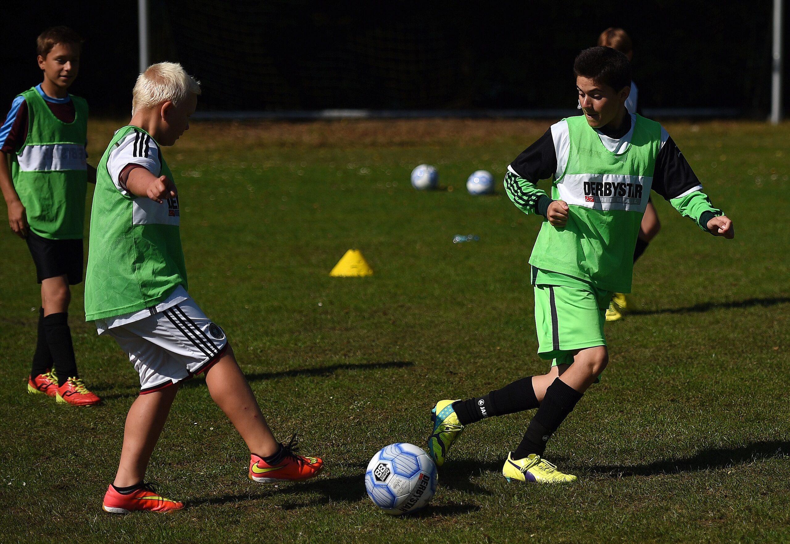 NRZ Ferienfußballcamp.