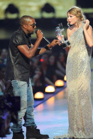 ... Kanye West, der 2009 Taylor Swift den Preis entreißen wollte, weil er der Meinung war, nicht sie, sondern Beyonce habe den Preis für das Beste weibliche Video verdient. MTV war aber nicht nur mit Musik-Videos sehr erfolgreich, sondern auch...