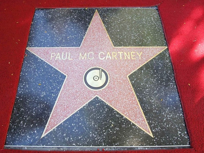 ...Hollywood, Sir Paul! Hollywood liegt in...