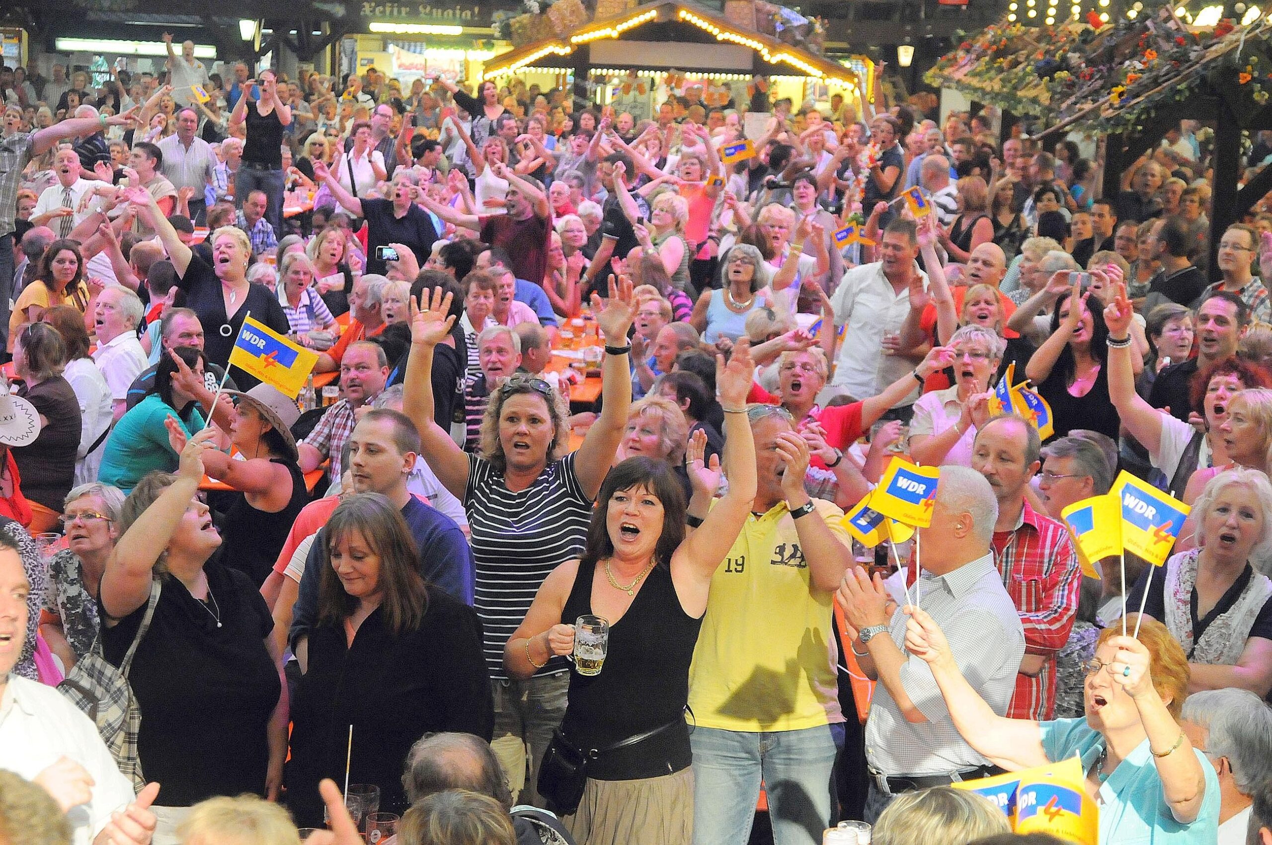 Crange steht Kopf. Bis zum 14. August lockt die 576. Cranger Kirmes zum großen Rummel.