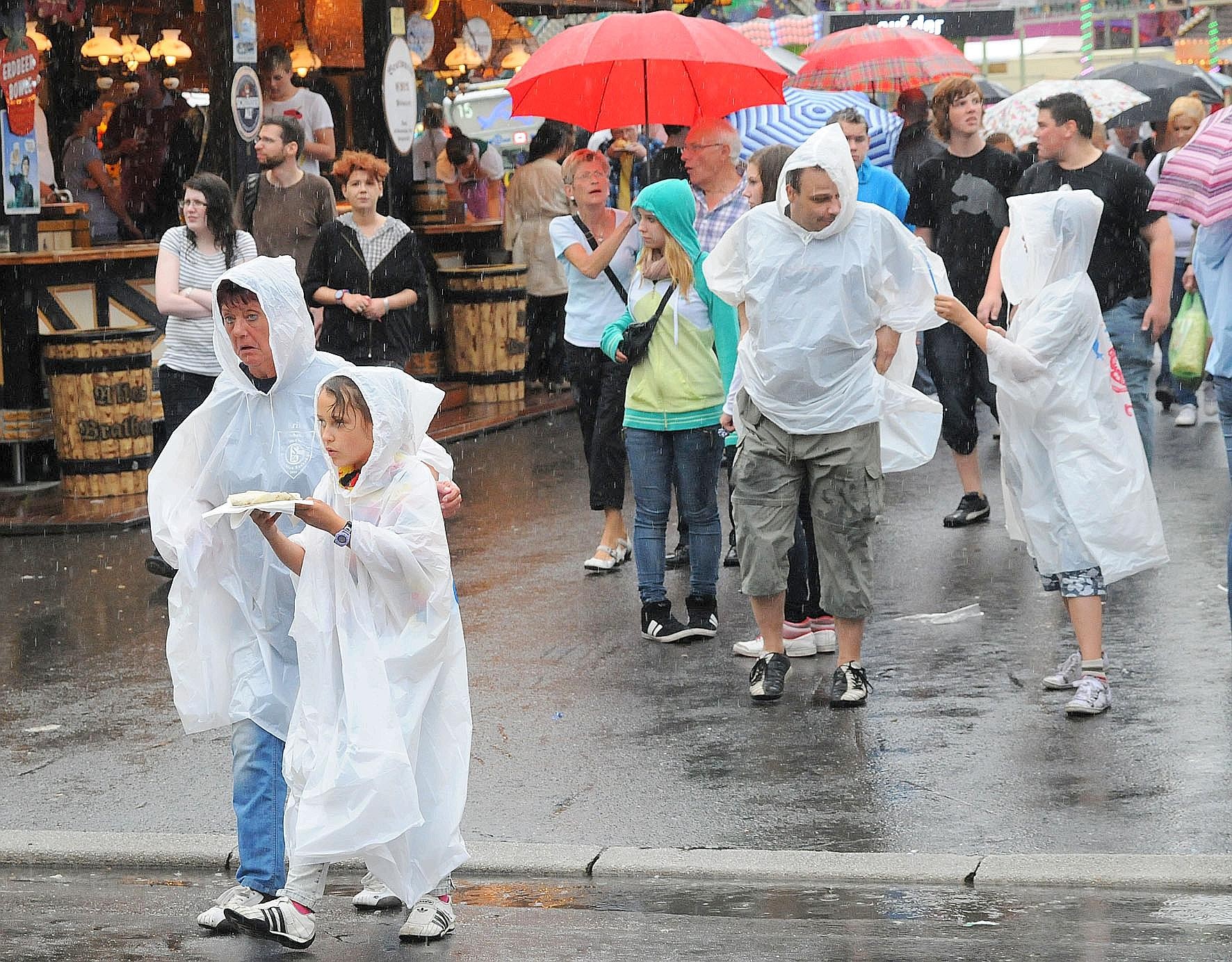 Crange steht Kopf. Bis zum 14. August lockt die 576. Cranger Kirmes zum großen Rummel.