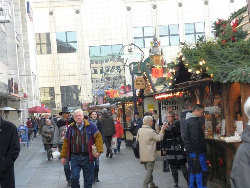 Impressionen vom ersten Tag des Dortmunder Weihnachtsmarktes.