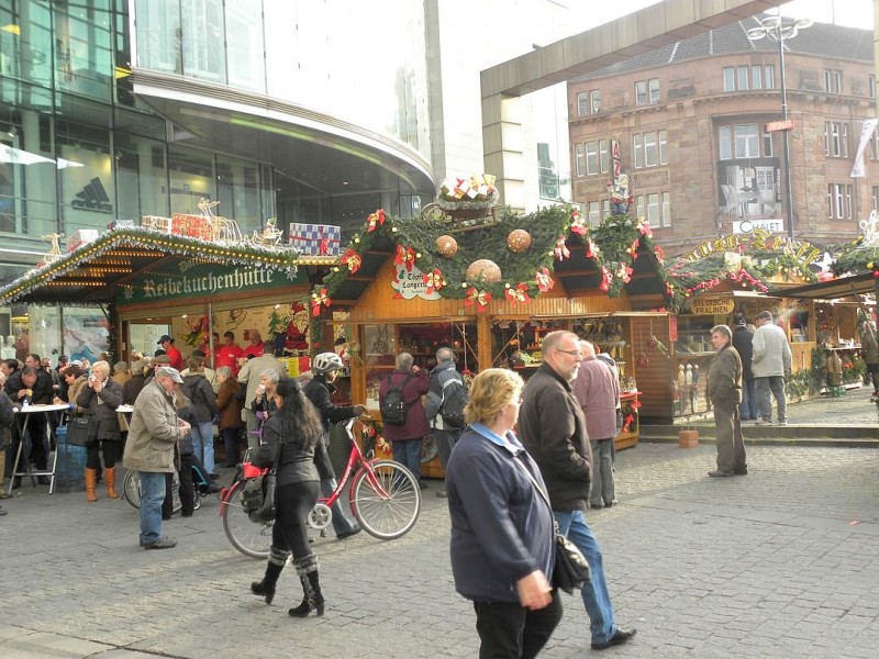 Impressionen vom ersten Tag des Dortmunder Weihnachtsmarktes.