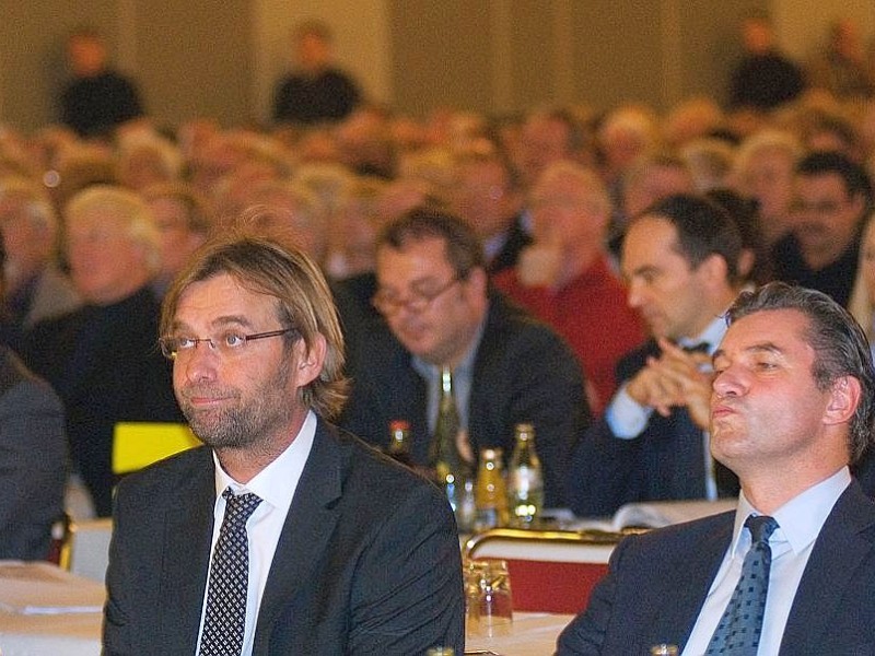 Trainer Jürgen Klopp, links, Manager Michael Zorc