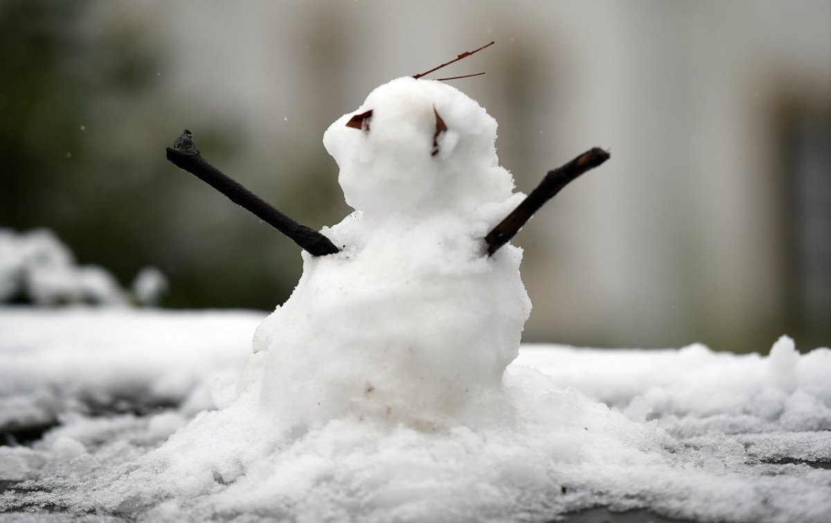 schneemann-schnee-winter.jpg