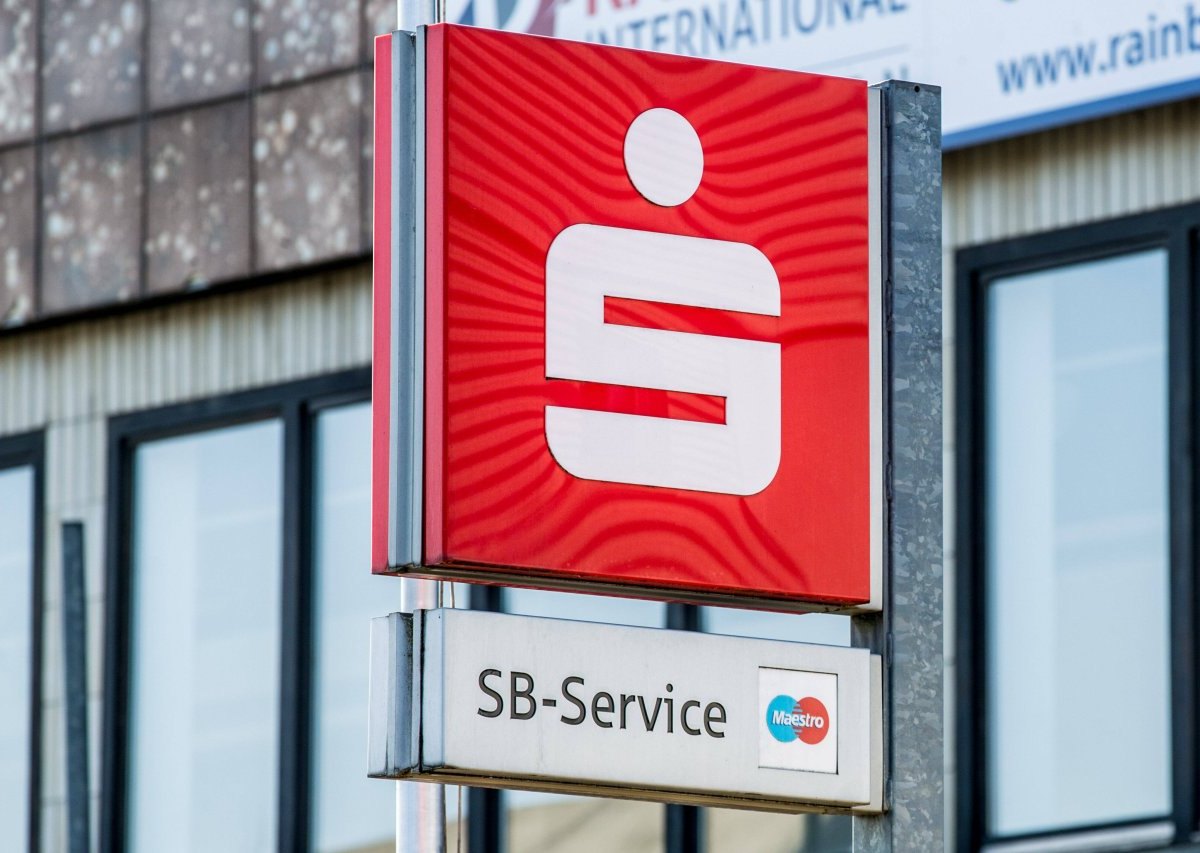 sparkasse schild.jpg