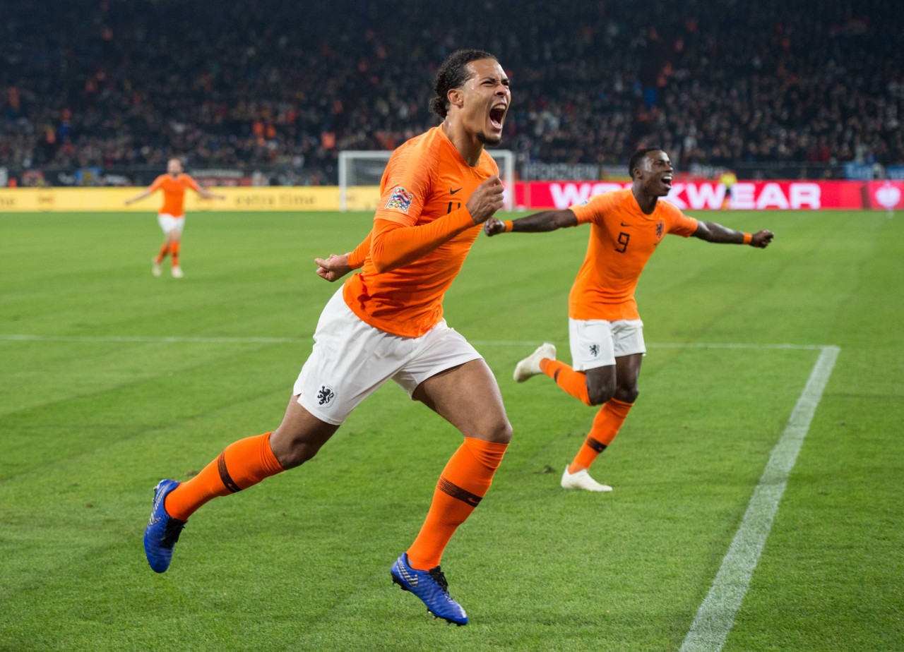 Virgil van Dijk erzielte in der Nachspielzeit das 2:2 für die Holländer.