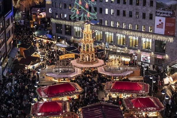 2019 war der Weihnachtsmarkt in der Innenstadt sehr voll. Wie wird es in diesem Jahr laufen? (Archivbild)