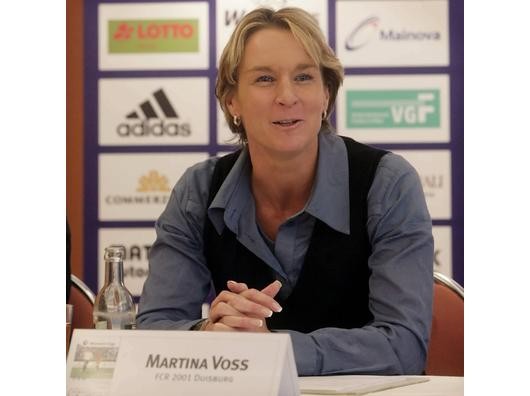 Martina Voss tippt auf DerWesten. Foto: Imago