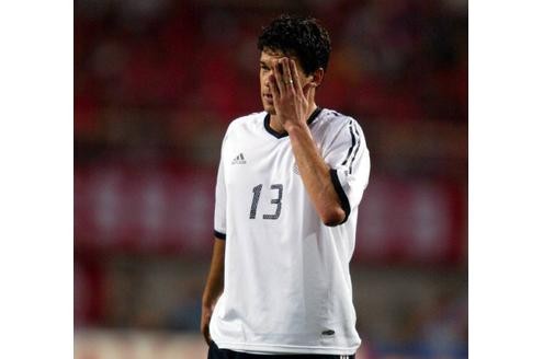 Im Halbfinale gegen Südkorea erzielte er das entscheidende 1:0, nahm aber eine Gelbe Karte und die damit verbundene Sperre in Kauf, ...