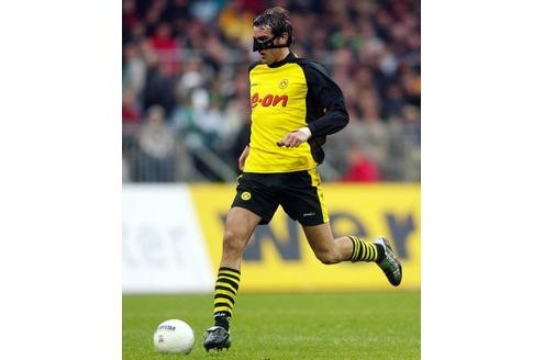 2007 hatte er großen Anteil am Derbysieg, der den Schalkern die Meisterschaft raubte. Umso erstaunlicher, dass der gebürtige Halterner inzwischen in Königsblau aufläuft.