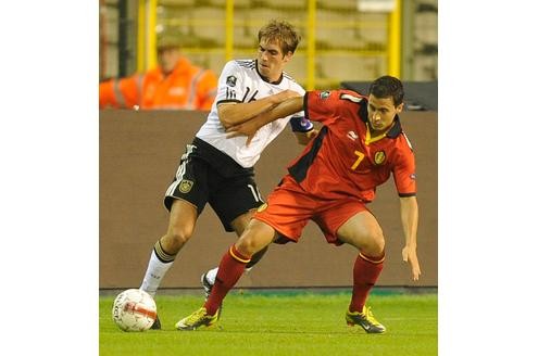 Belgien - Deutschland: Philipp Lahm gegen Eden Hazard.