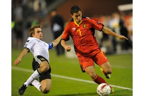 Belgien - Deutschland: Philipp Lahm gegen Eden Hazard.