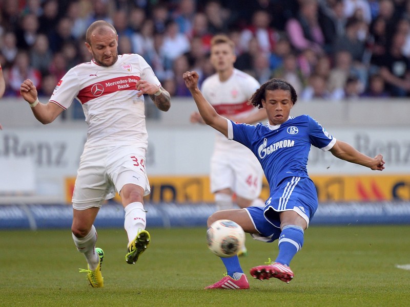 Platz 15 - 18 Jahre, 3 Monate, 9 Tage: Leroy Sané bewies früh, dass aus ihm ein ganz Großer werden könnte. Mittlerweile spielt der Linksaußen bei Manchester City unter Pep Guardiola.