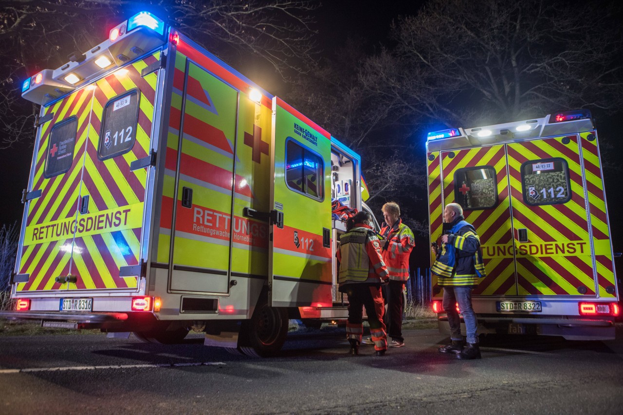 A2 bei Dortmund: Eine 24-Jährige schwebt nach dem Unfall Dienstagnacht in Lebensgefahr. (Symbolbild)