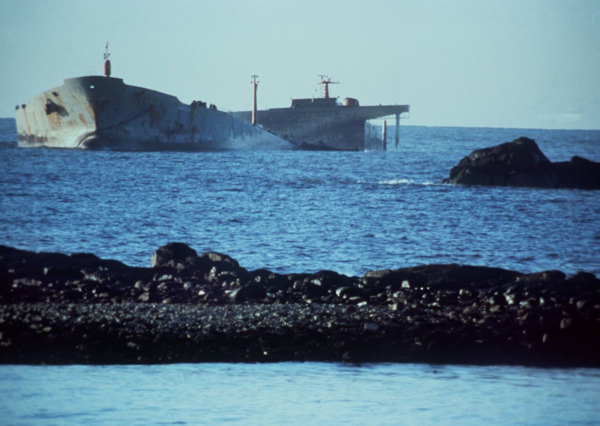 Amoco_cadiz_1.jpg