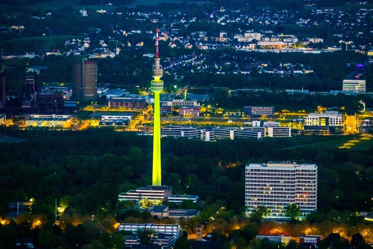 Ausflugsziele im Ruhrgebiet: Für einen Besuch des Florianturms in Dortmund solltest du besser schwindelfrei sein.