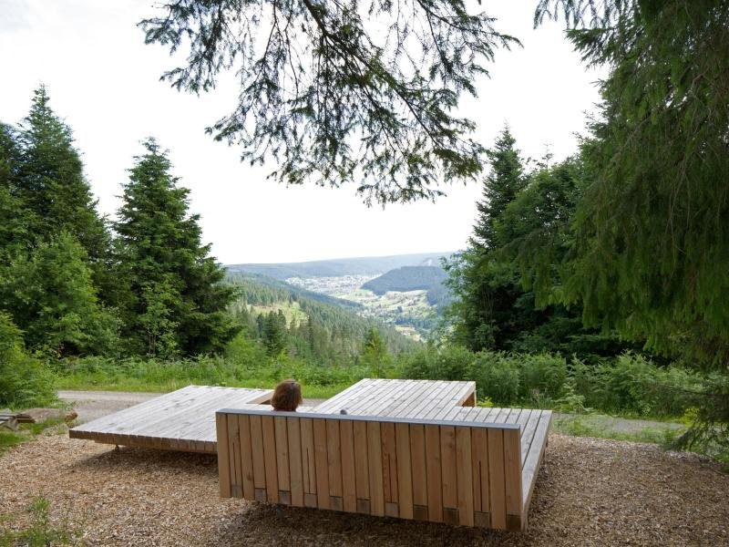 Der Genussplatz "Himmelsliege" befindet sich auf dem Tonbachsteig rund um Baiersbronn.