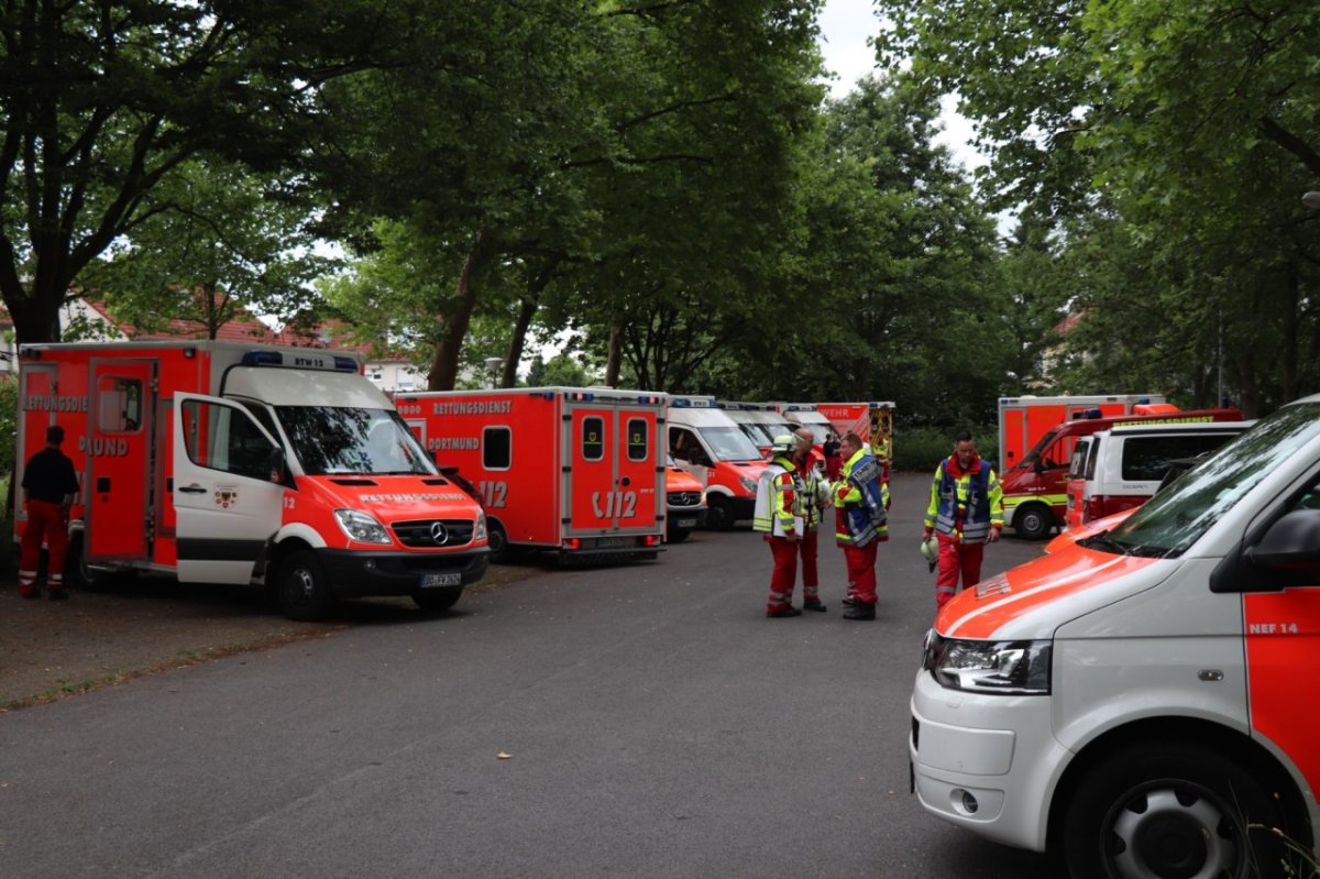 Dortmund Realschule Feuerwehr.JPG