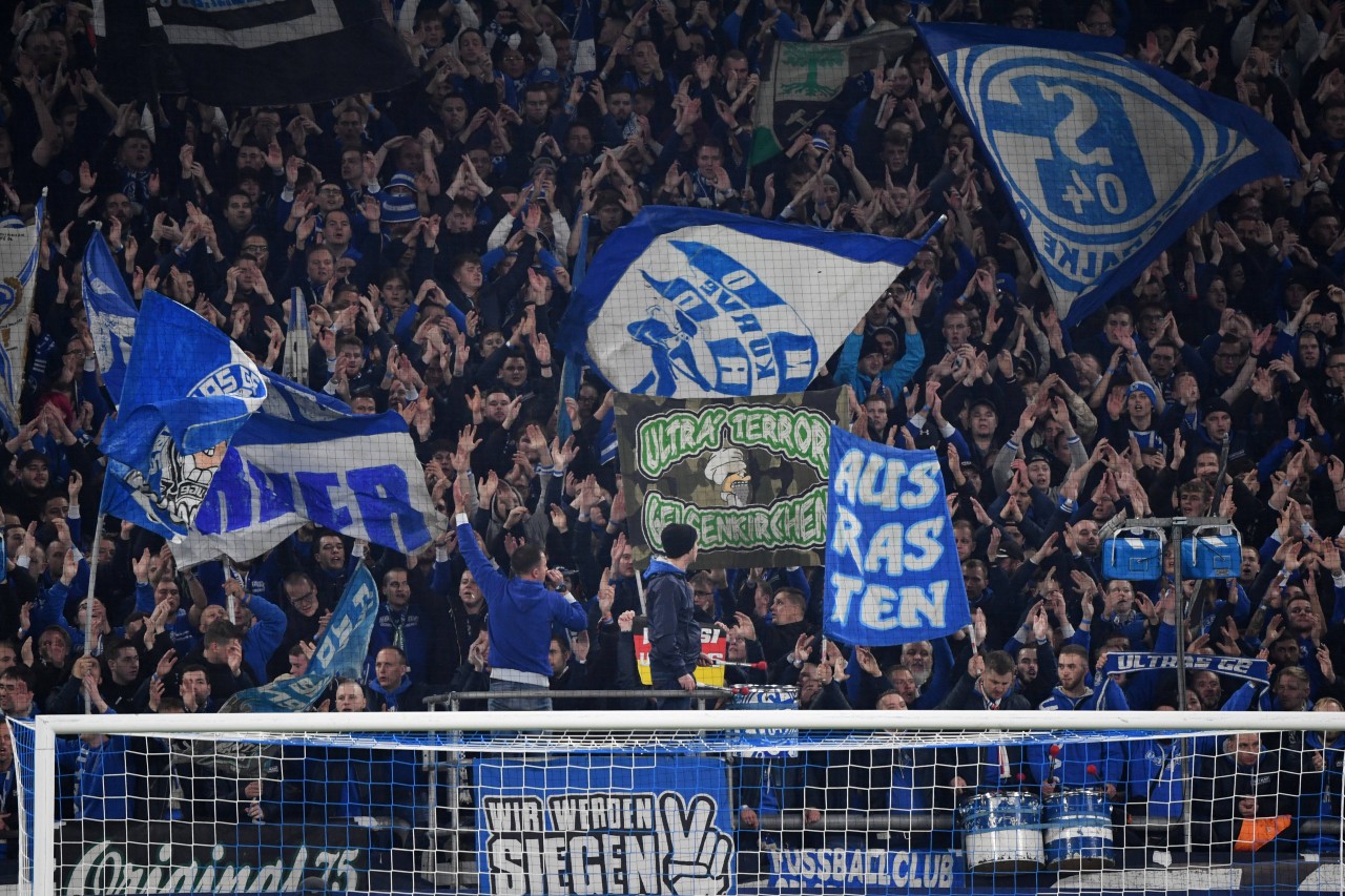 Die aktive Schalker Fanszene kehrte zum Heimspiel gegen Dresden am 23. Oktober zurück.