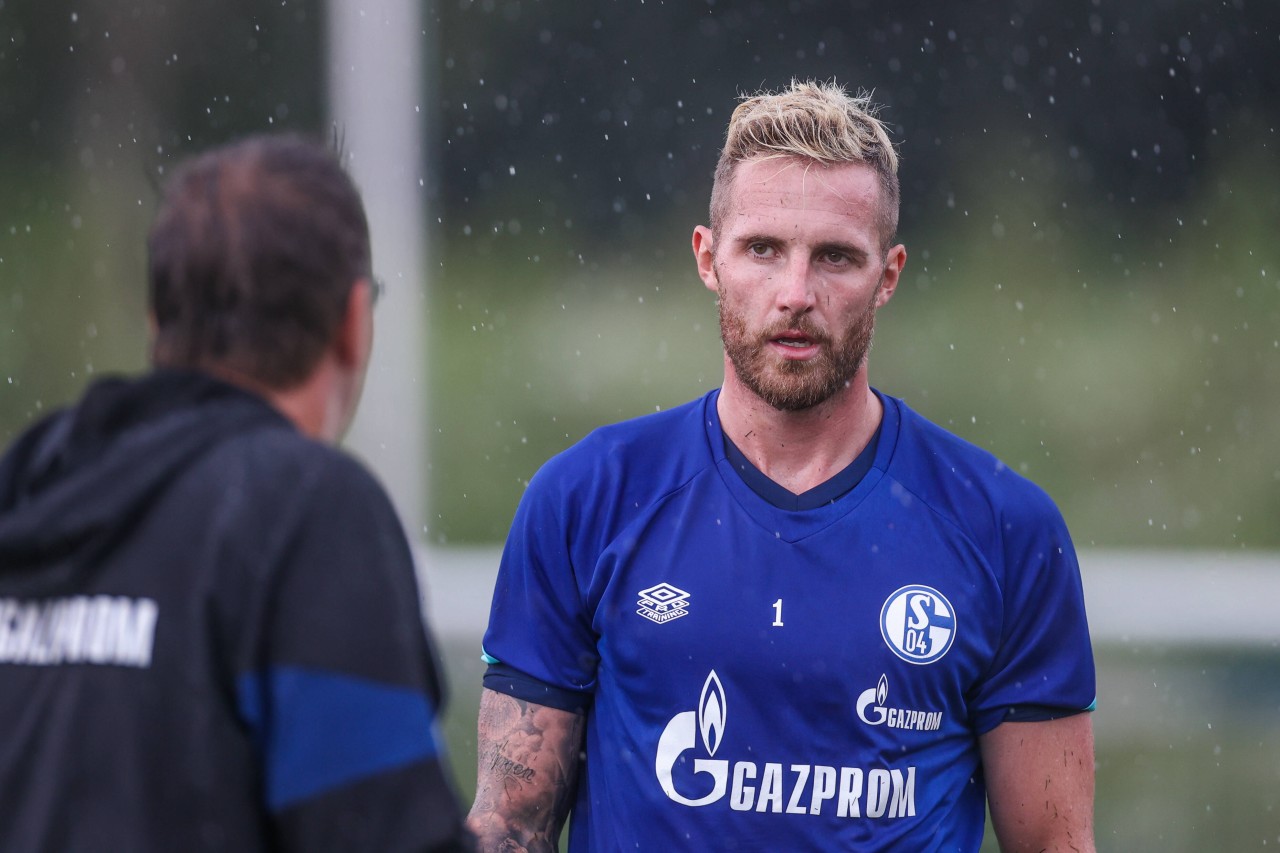 Diese Entscheidung des FC Schalke 04 findet Ralf Fährmann nicht so gut.