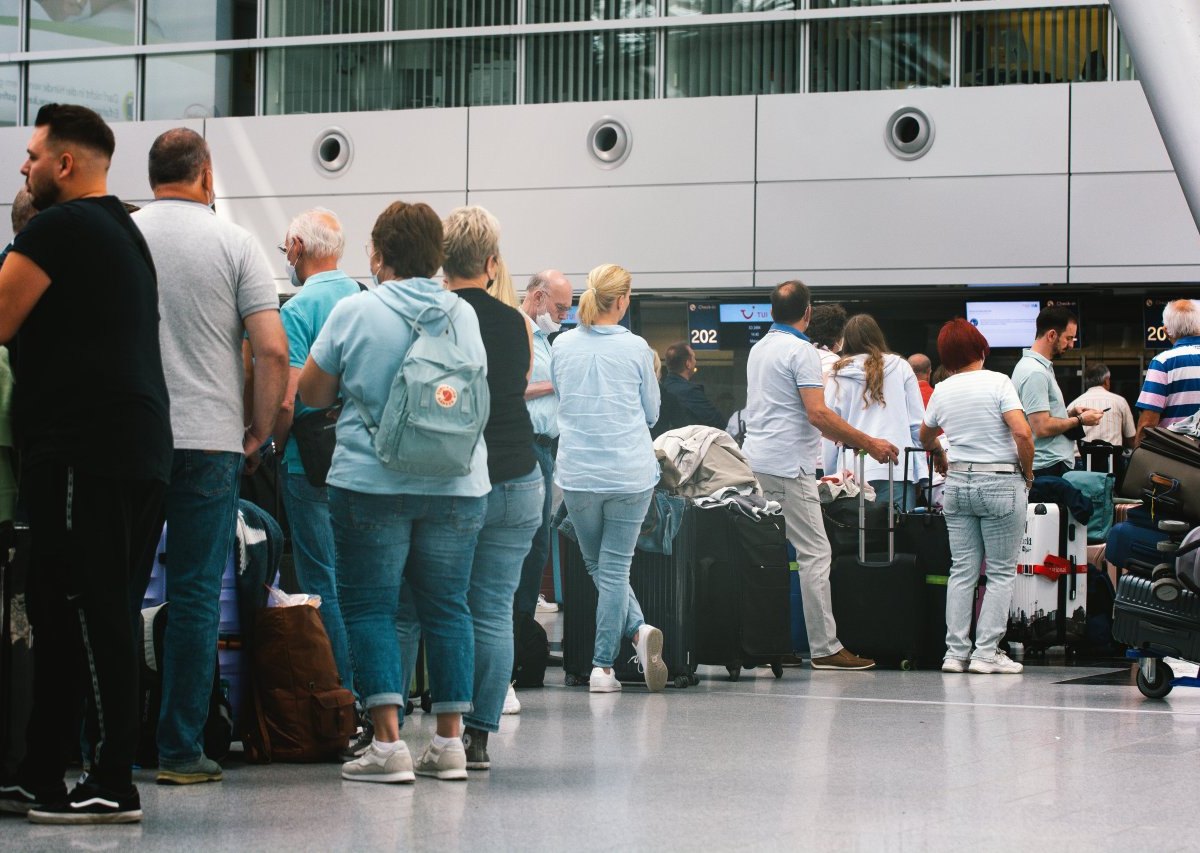 Flughafen_Düsseldorf.jpg