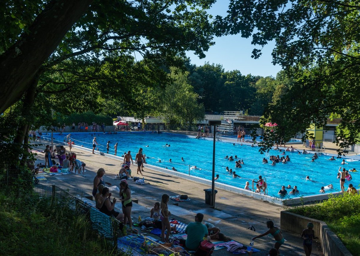 Freibad Essen Schwimmzentrum Oststadt.jpg