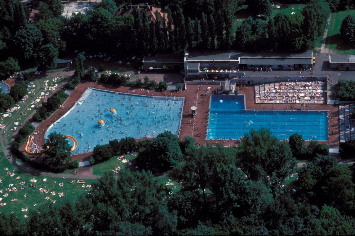 Hitze-Deutschland-Freibad_berlin