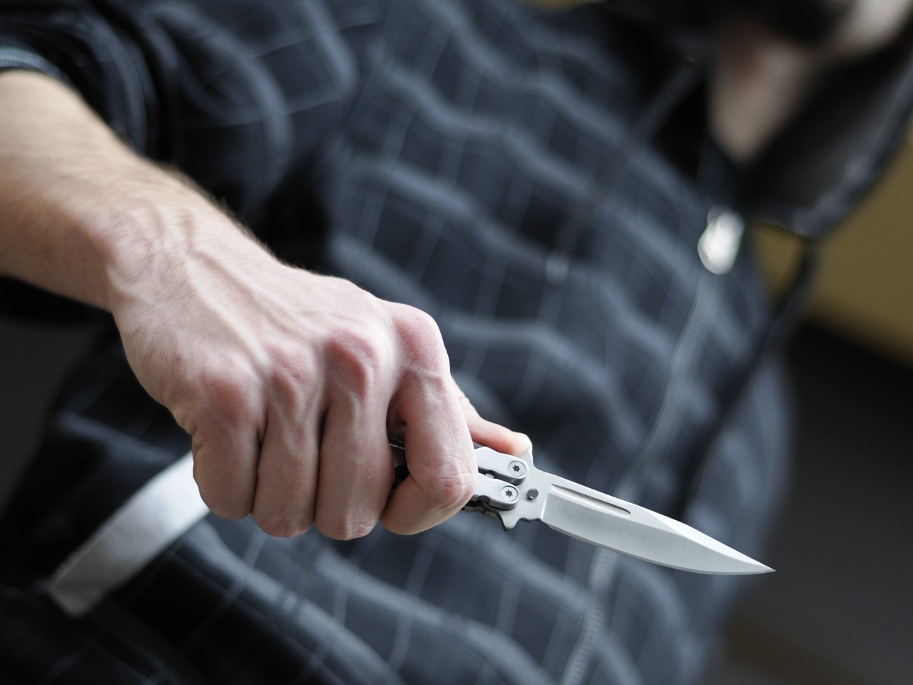 Unwetter in NRW: Ein Mann wollte einen anderen mit einem Messer attackieren. (Symbolbild)