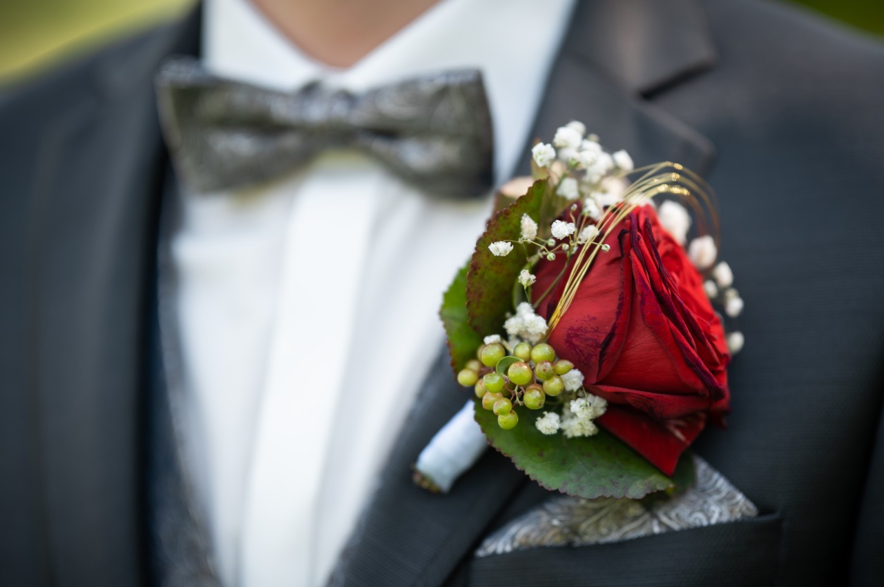 Vor der Hochzeit bekam der zukünftige Bräutigam einen fragwürdigen Tipp. (Symbolbild)