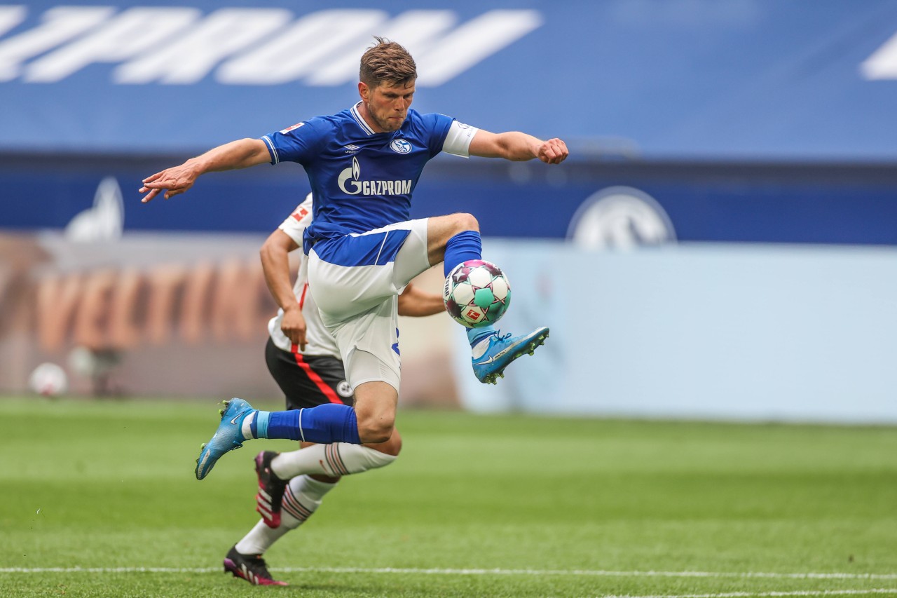 Huntelaar hat im Trikot des FC Schalke 04 seine Profikarriere beendet.