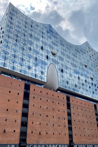 Die Elbphilharmonie ist ein architektonischer Hingucker. 