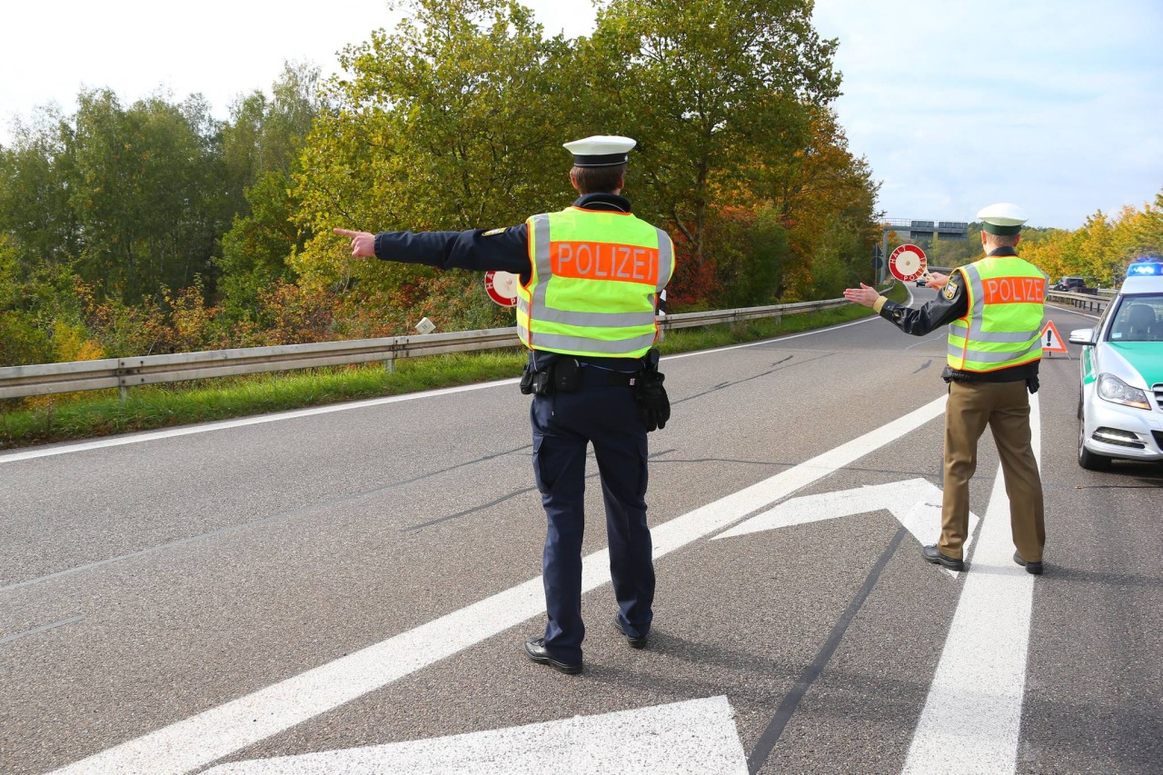 Die Bundespolizei hat einen Wagen kontrolliert und Unglaubliches entdeckt. (Symbolbild)