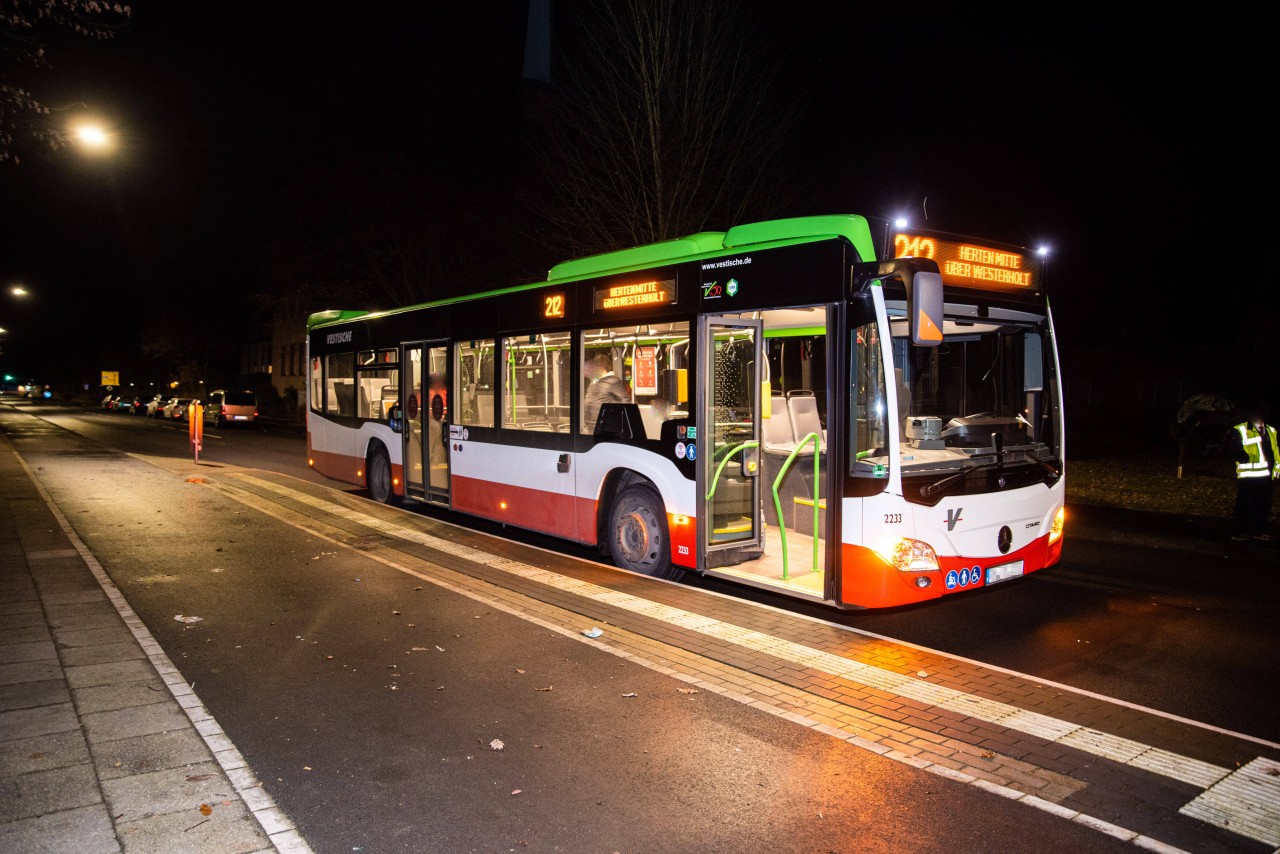 Messer-Angriff in einem Linienbus in Herten (NRW)!