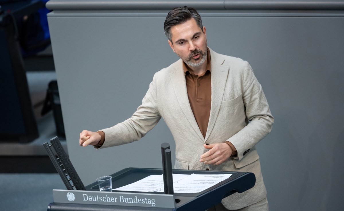 Fabio de Masi bei einer Rede im Deutschen Bundestag. (Archivbild)