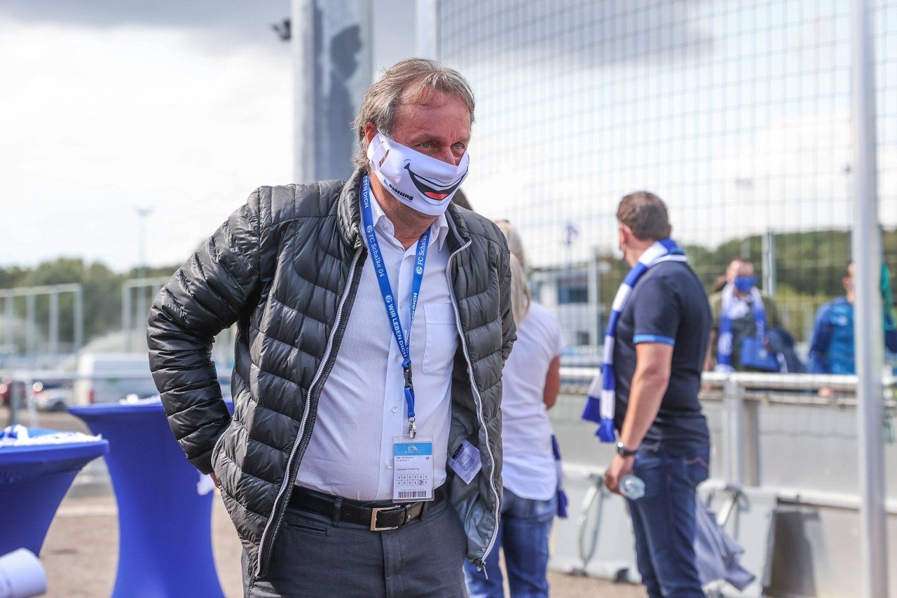 Peter Neururer kritisiert den FC Schalke 04.