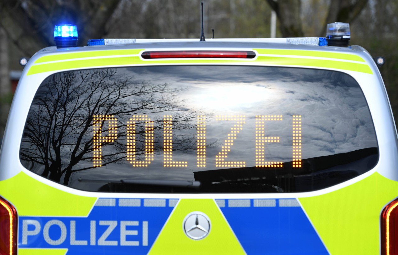 Die Polizei hat eine 57-jährige Frau festgenommen. (Symbolbild)