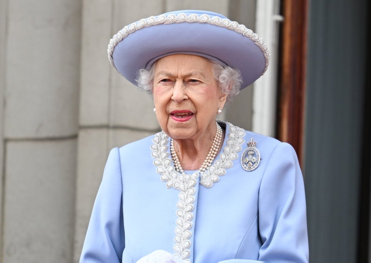 Queen-Elizabeth123.jpg