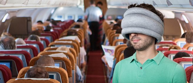 Reiseutensilien Schlafhilfe Ostrich Pillow Fotos Getty Amazon Monate Bertelmann Funke Foto Services.jpg