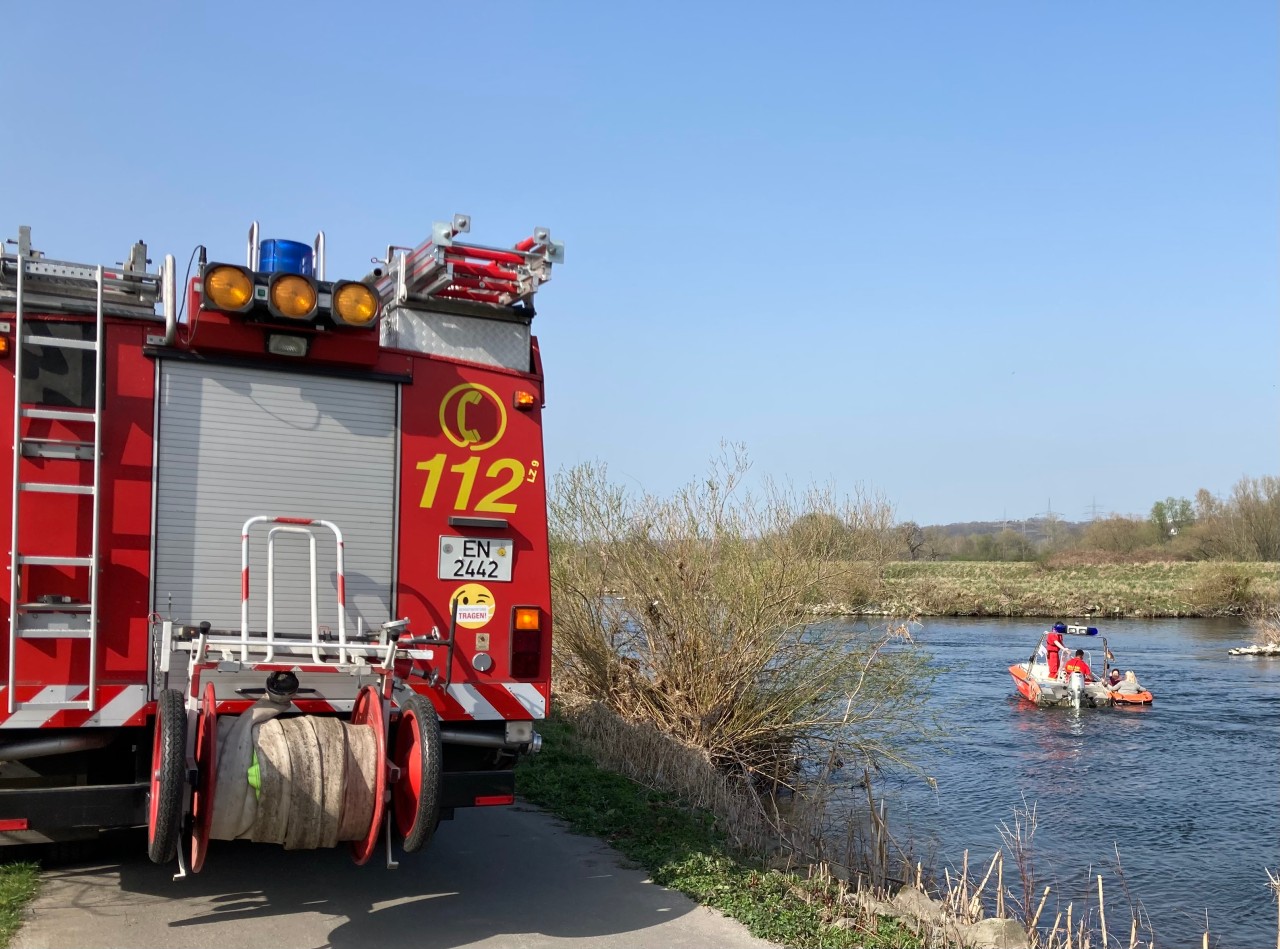 Zu einem Rettungseinsatz auf der Ruhr ist es bei Hattingen gekommen.