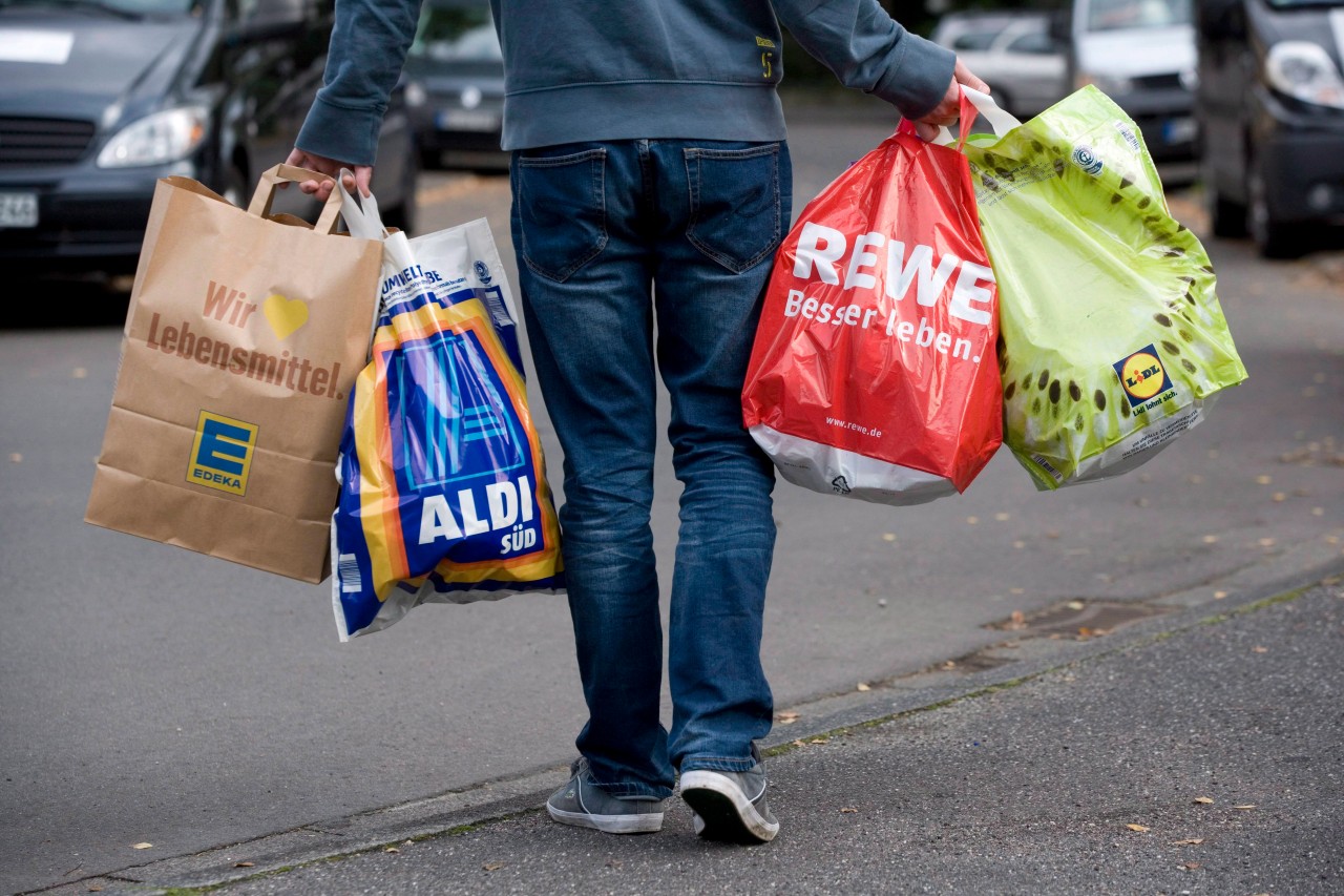 Rewe, Edeka und Co.: DAS wird jetzt auch noch knapp. (Symbolbild)