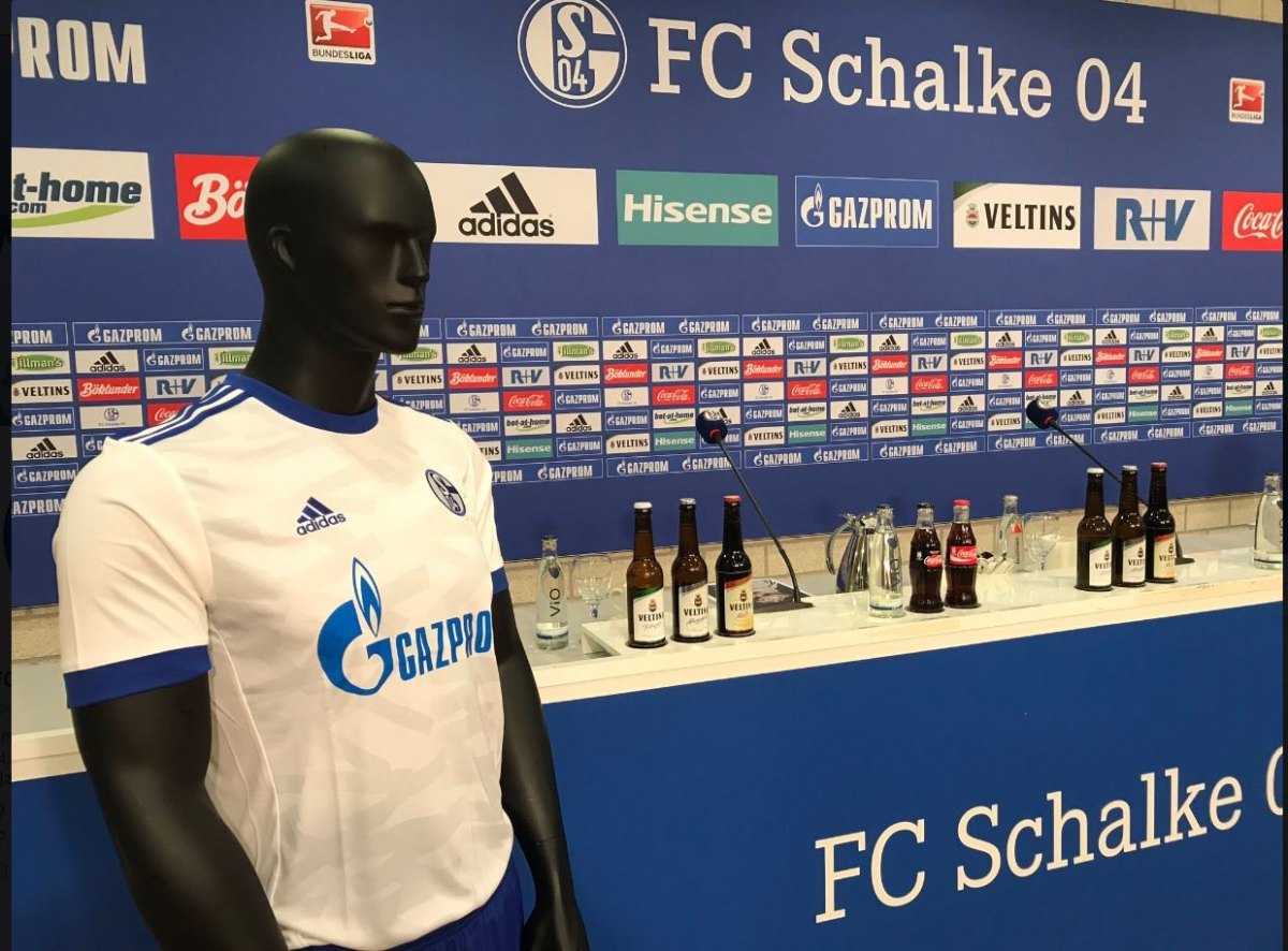 Schalke Trikot.jpg